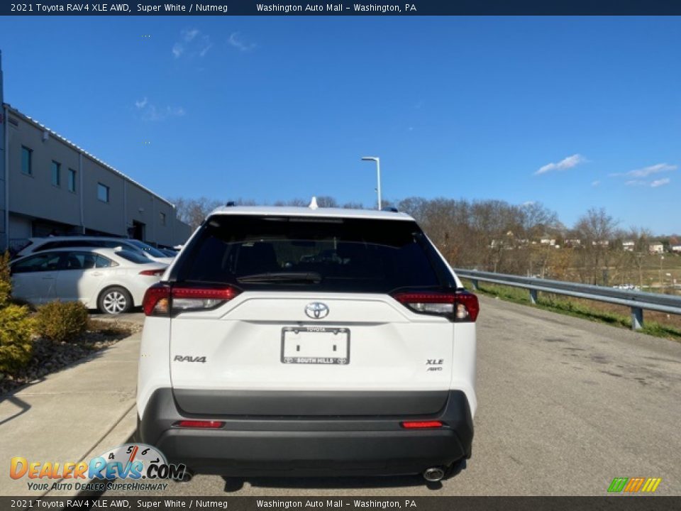 2021 Toyota RAV4 XLE AWD Super White / Nutmeg Photo #16