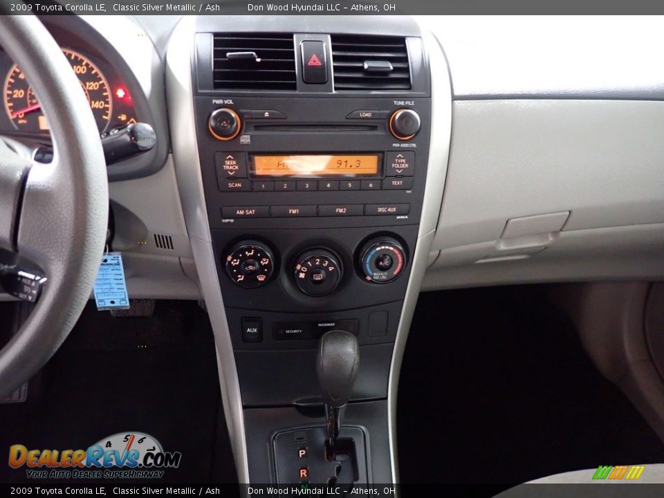 2009 Toyota Corolla LE Classic Silver Metallic / Ash Photo #29