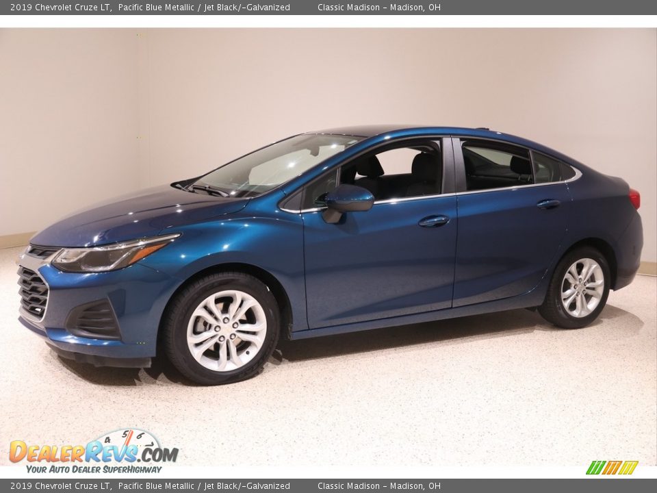 2019 Chevrolet Cruze LT Pacific Blue Metallic / Jet Black/­Galvanized Photo #3