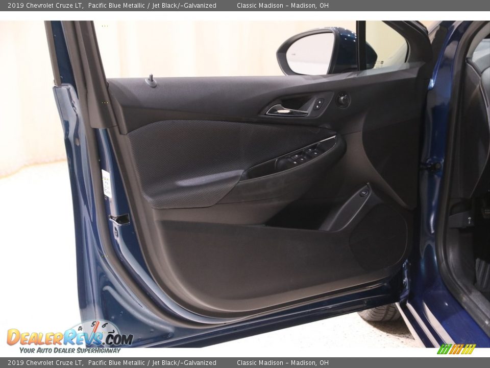2019 Chevrolet Cruze LT Pacific Blue Metallic / Jet Black/­Galvanized Photo #4