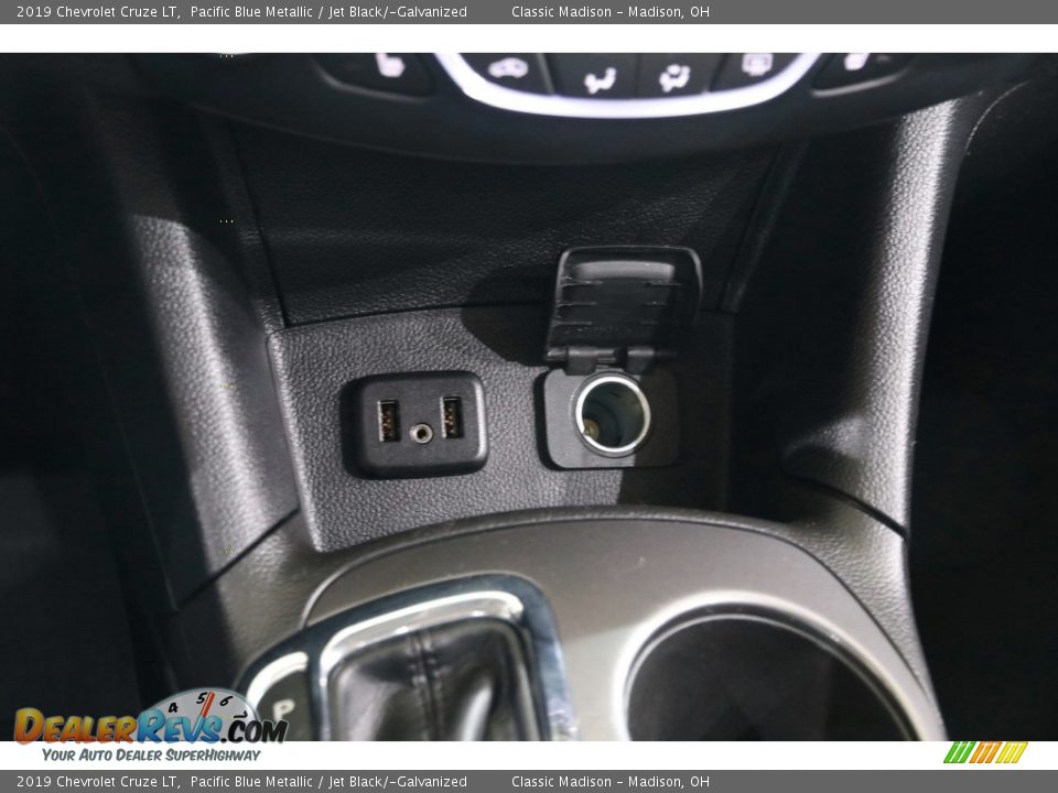 2019 Chevrolet Cruze LT Pacific Blue Metallic / Jet Black/­Galvanized Photo #13