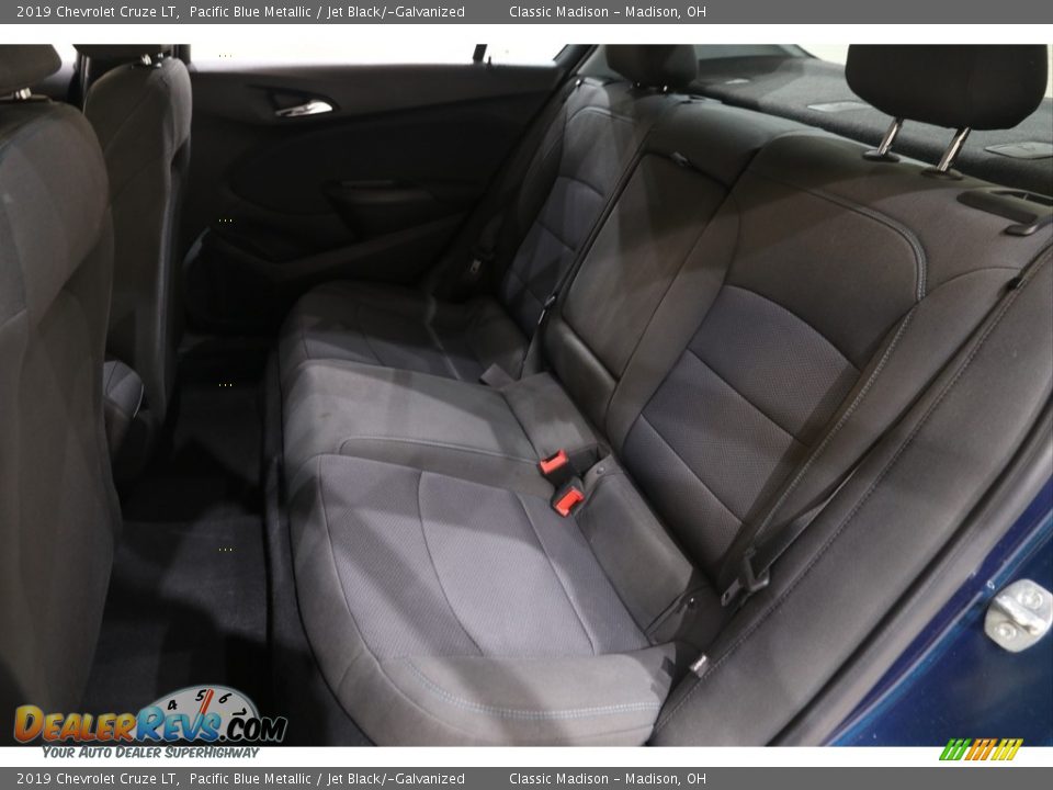 2019 Chevrolet Cruze LT Pacific Blue Metallic / Jet Black/­Galvanized Photo #16