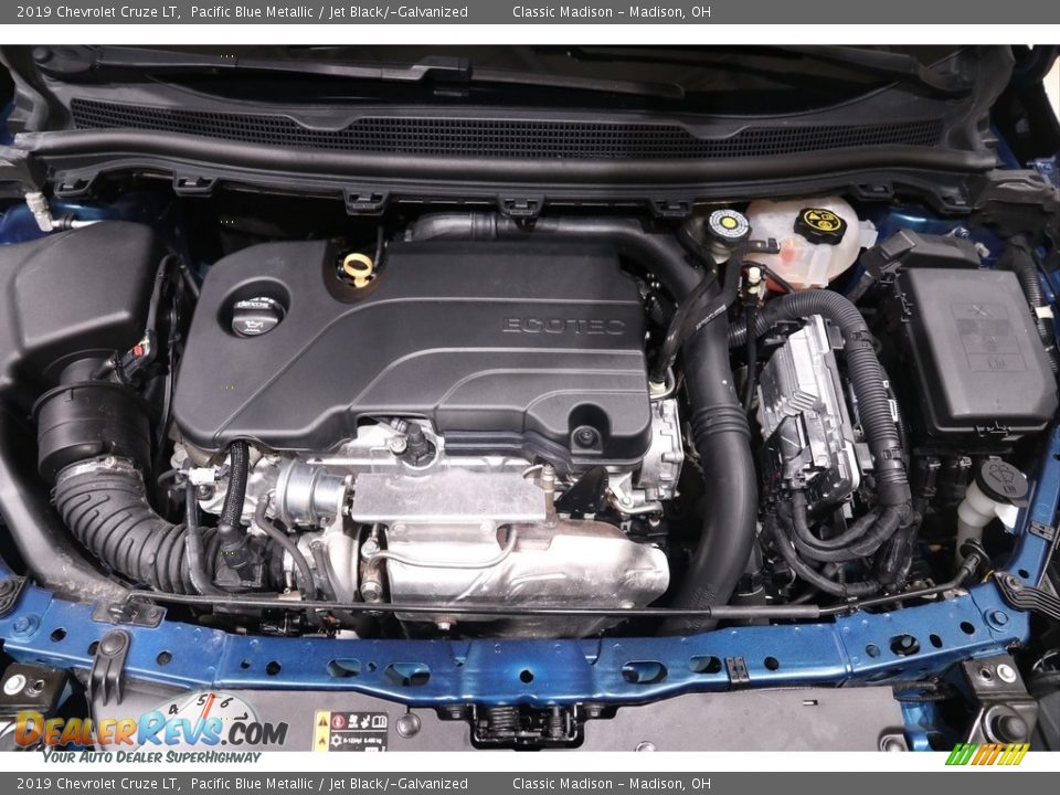 2019 Chevrolet Cruze LT Pacific Blue Metallic / Jet Black/­Galvanized Photo #18