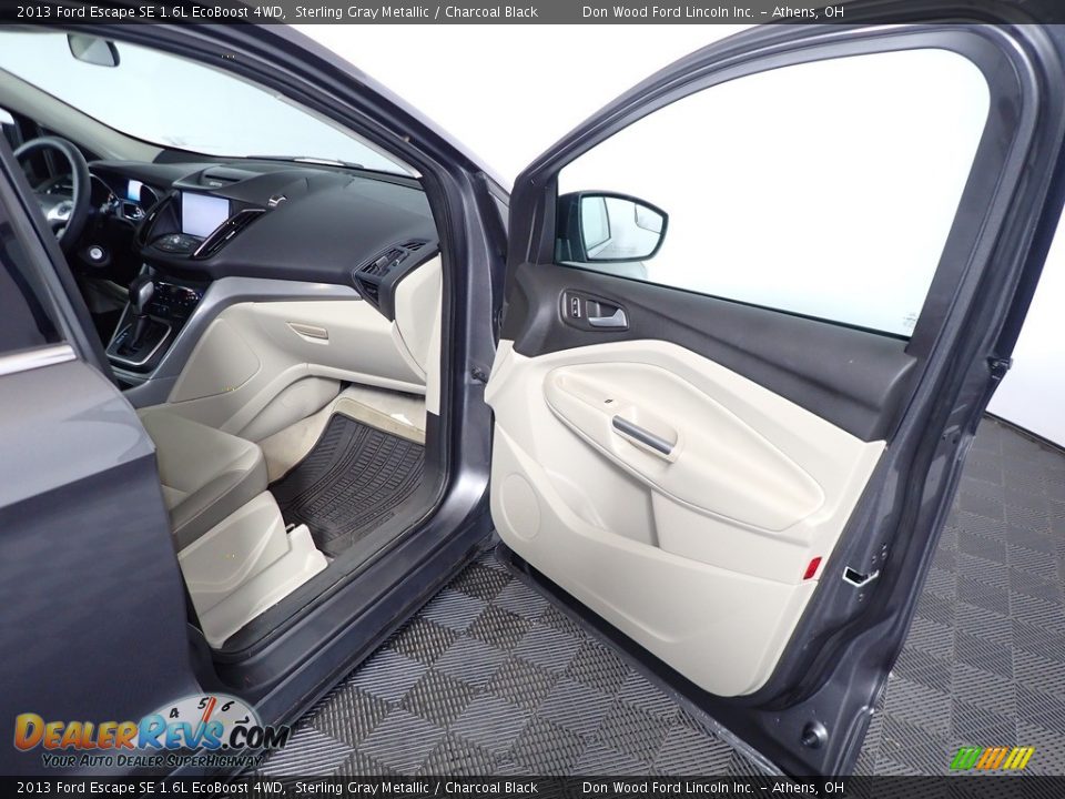 2013 Ford Escape SE 1.6L EcoBoost 4WD Sterling Gray Metallic / Charcoal Black Photo #23