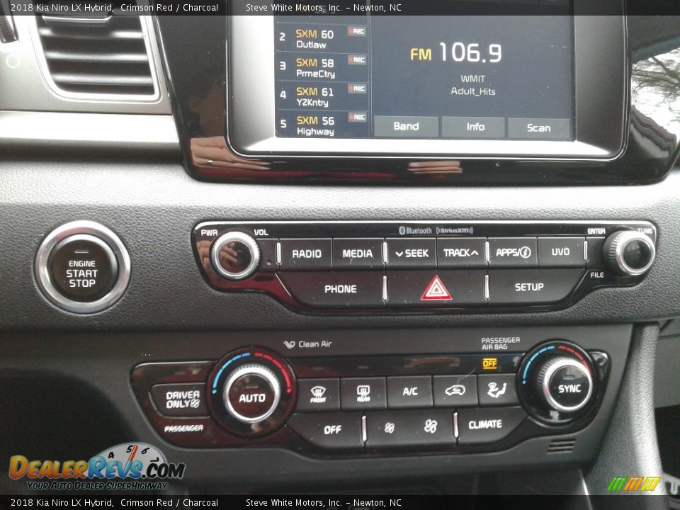 Controls of 2018 Kia Niro LX Hybrid Photo #23