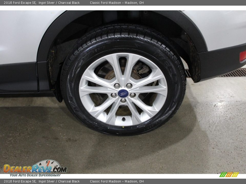 2018 Ford Escape SE Ingot Silver / Charcoal Black Photo #15