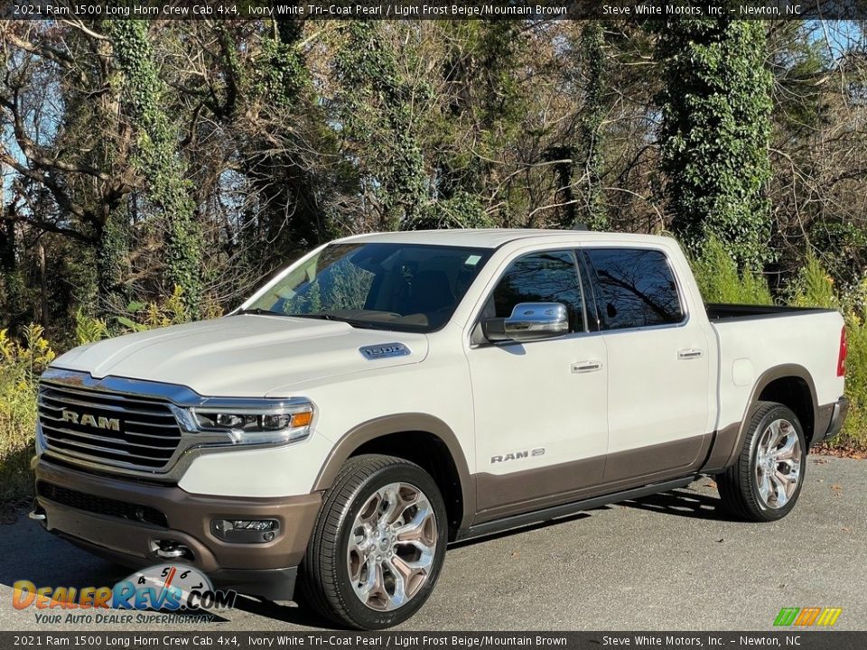 Front 3/4 View of 2021 Ram 1500 Long Horn Crew Cab 4x4 Photo #2