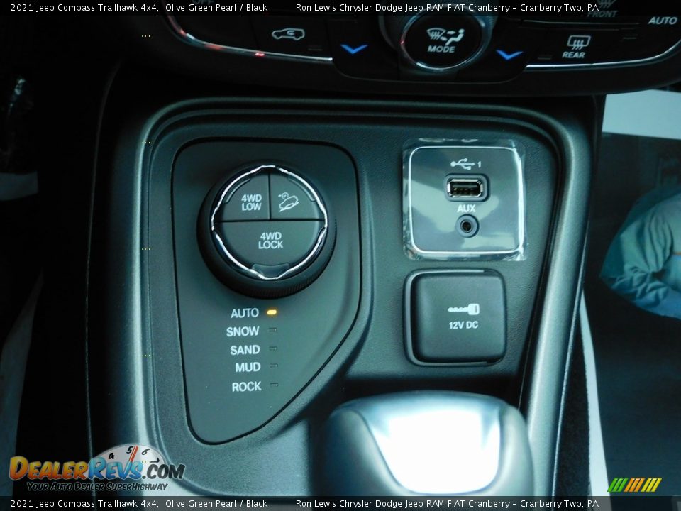 2021 Jeep Compass Trailhawk 4x4 Shifter Photo #19