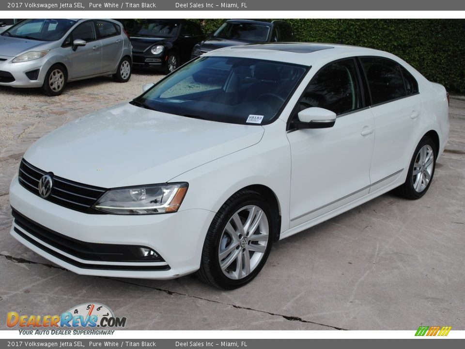 Pure White 2017 Volkswagen Jetta SEL Photo #4