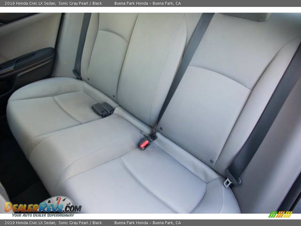 2019 Honda Civic LX Sedan Sonic Gray Pearl / Black Photo #20