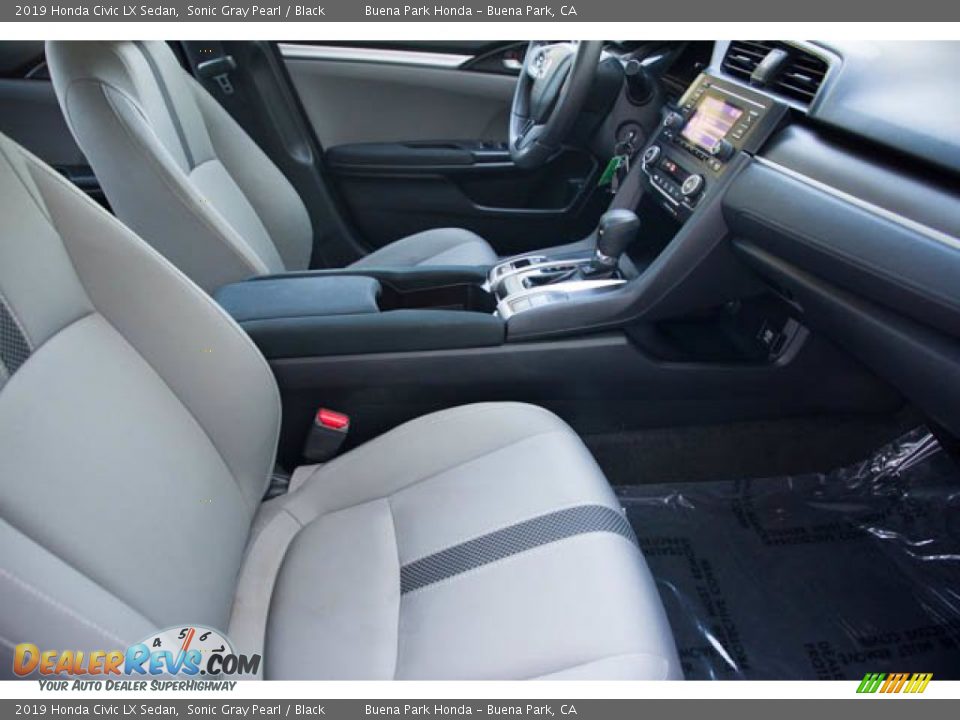 2019 Honda Civic LX Sedan Sonic Gray Pearl / Black Photo #24