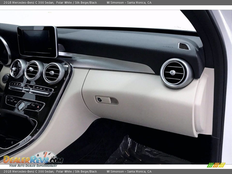 2018 Mercedes-Benz C 300 Sedan Polar White / Silk Beige/Black Photo #16
