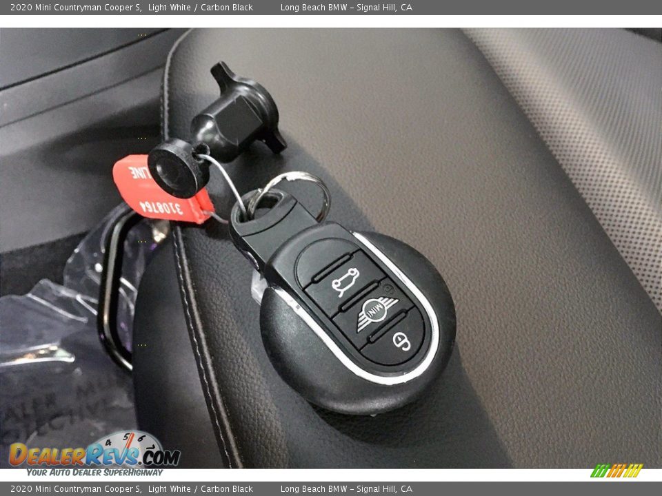 Keys of 2020 Mini Countryman Cooper S Photo #11
