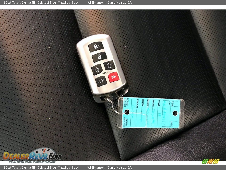 2019 Toyota Sienna SE Celestial Silver Metallic / Black Photo #11