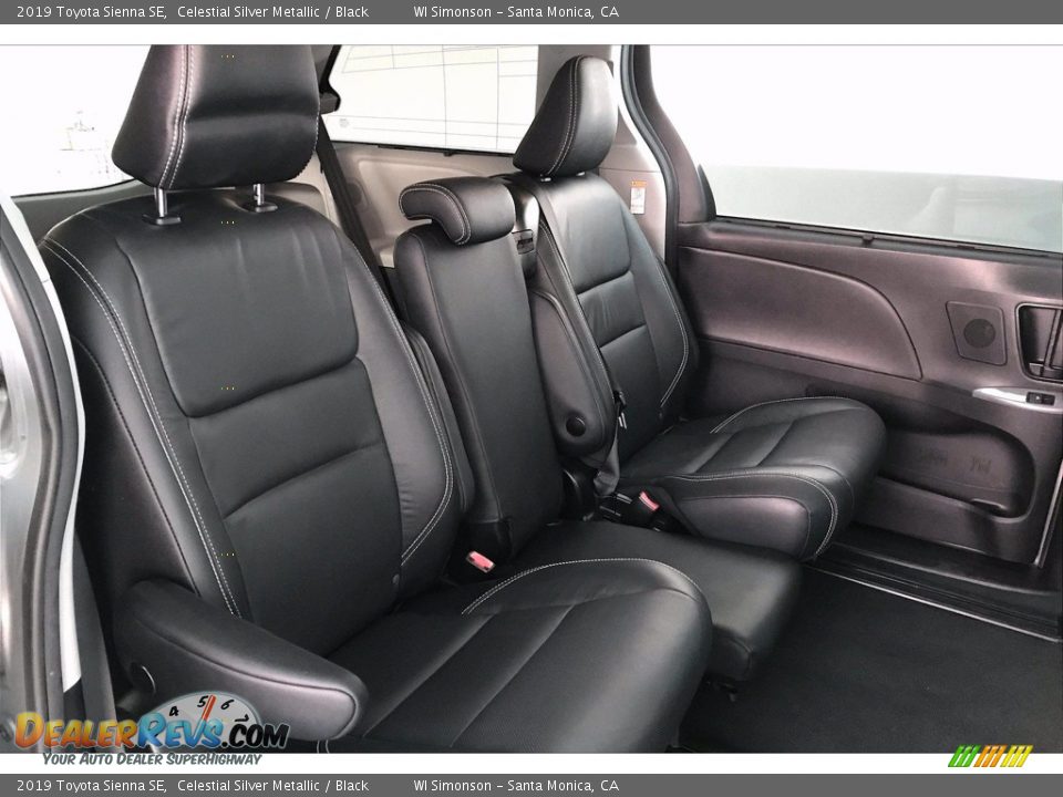 Rear Seat of 2019 Toyota Sienna SE Photo #19