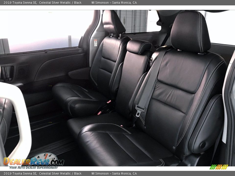 Rear Seat of 2019 Toyota Sienna SE Photo #20