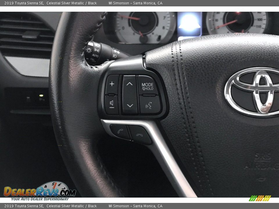 2019 Toyota Sienna SE Steering Wheel Photo #21