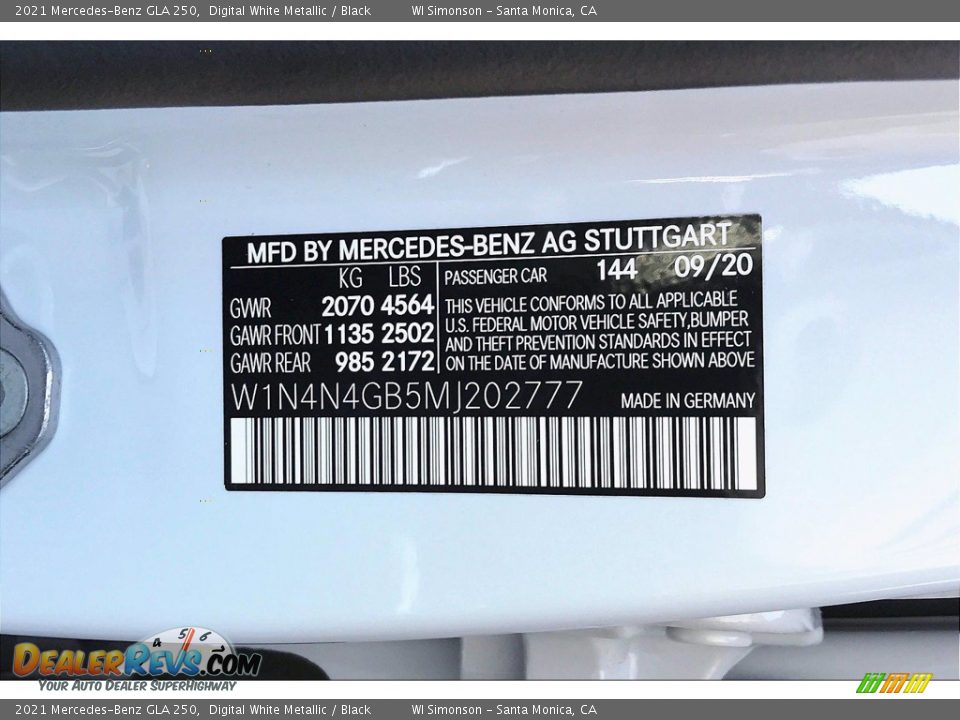 2021 Mercedes-Benz GLA 250 Digital White Metallic / Black Photo #11