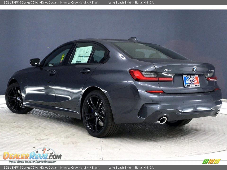 2021 BMW 3 Series 330e xDrive Sedan Mineral Gray Metallic / Black Photo #3