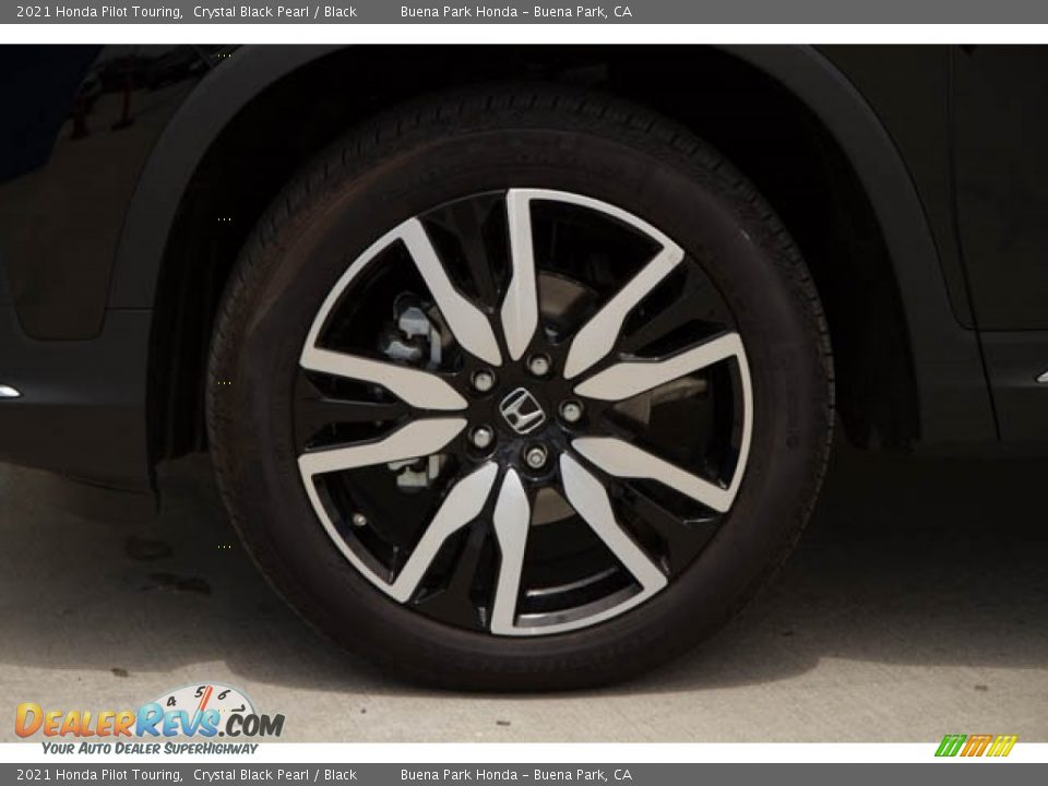 2021 Honda Pilot Touring Wheel Photo #12