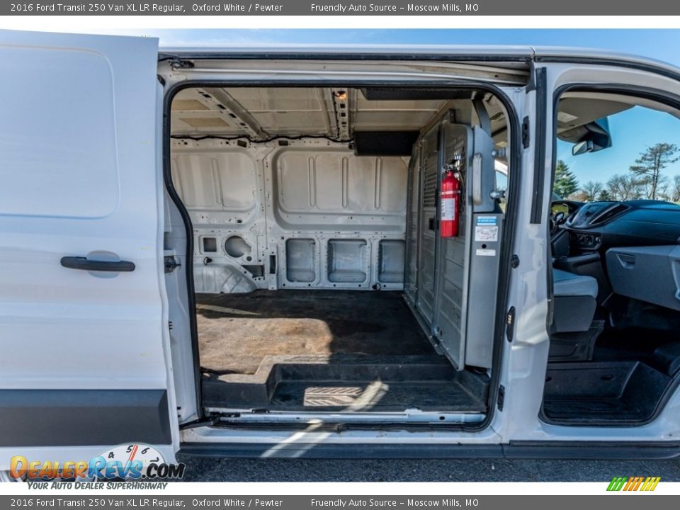 2016 Ford Transit 250 Van XL LR Regular Oxford White / Pewter Photo #26