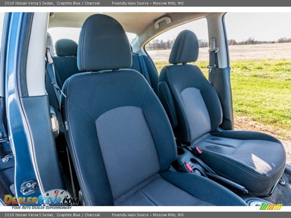 2016 Nissan Versa S Sedan Graphite Blue / Charcoal Photo #29