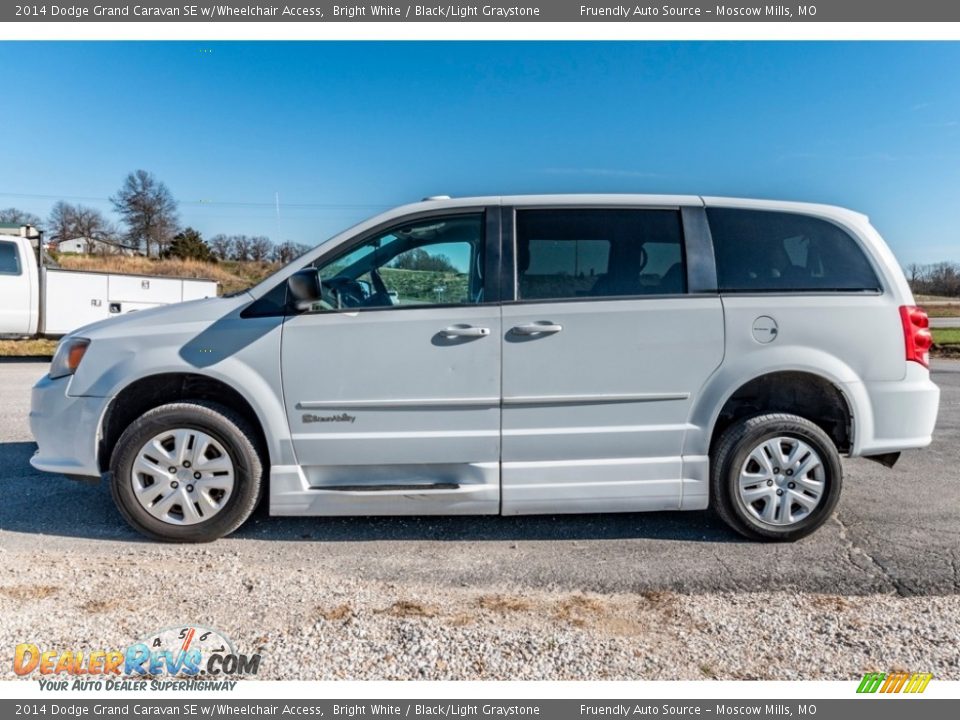 2014 Dodge Grand Caravan SE w/Wheelchair Access Bright White / Black/Light Graystone Photo #7