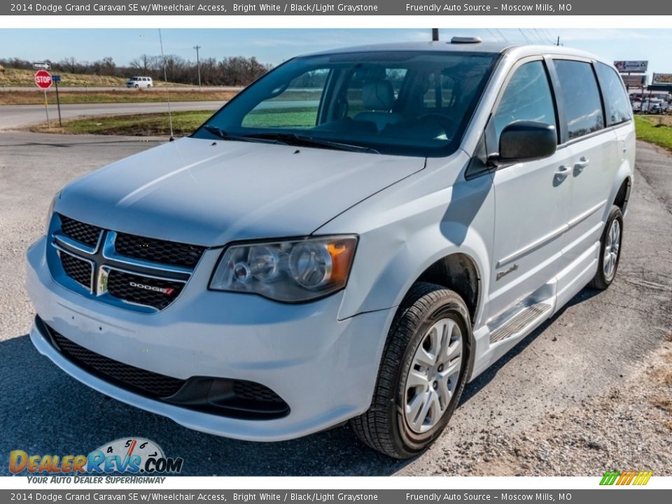 2014 Dodge Grand Caravan SE w/Wheelchair Access Bright White / Black/Light Graystone Photo #8