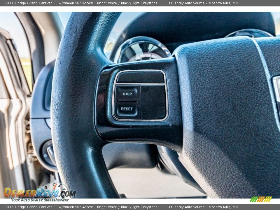 2014 Dodge Grand Caravan SE w/Wheelchair Access Steering Wheel Photo #33