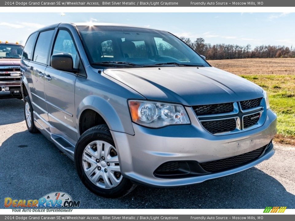 Front 3/4 View of 2014 Dodge Grand Caravan SE w/Wheelchair Access Photo #1