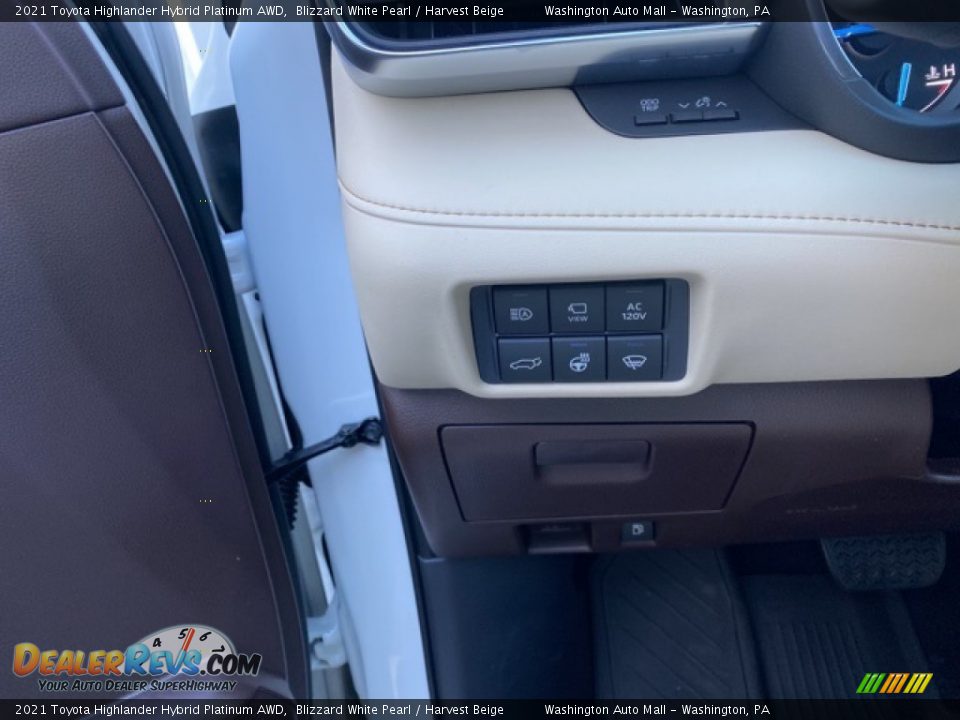 Controls of 2021 Toyota Highlander Hybrid Platinum AWD Photo #26