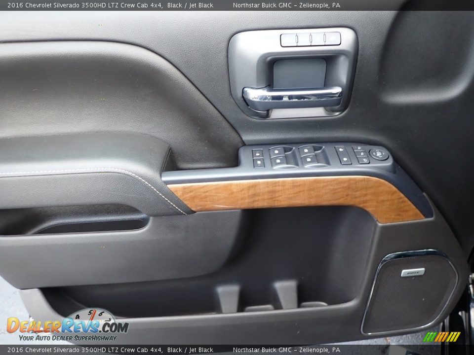 Door Panel of 2016 Chevrolet Silverado 3500HD LTZ Crew Cab 4x4 Photo #24
