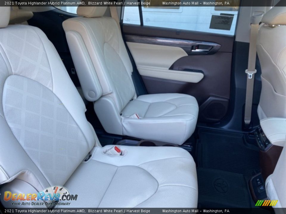 Rear Seat of 2021 Toyota Highlander Hybrid Platinum AWD Photo #30