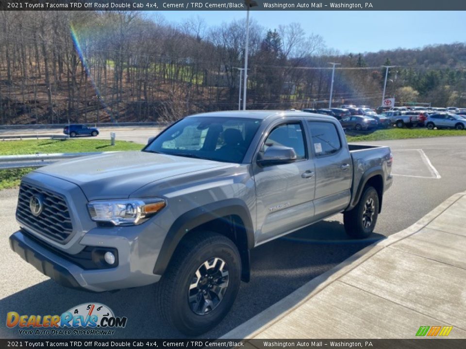 Front 3/4 View of 2021 Toyota Tacoma TRD Off Road Double Cab 4x4 Photo #12