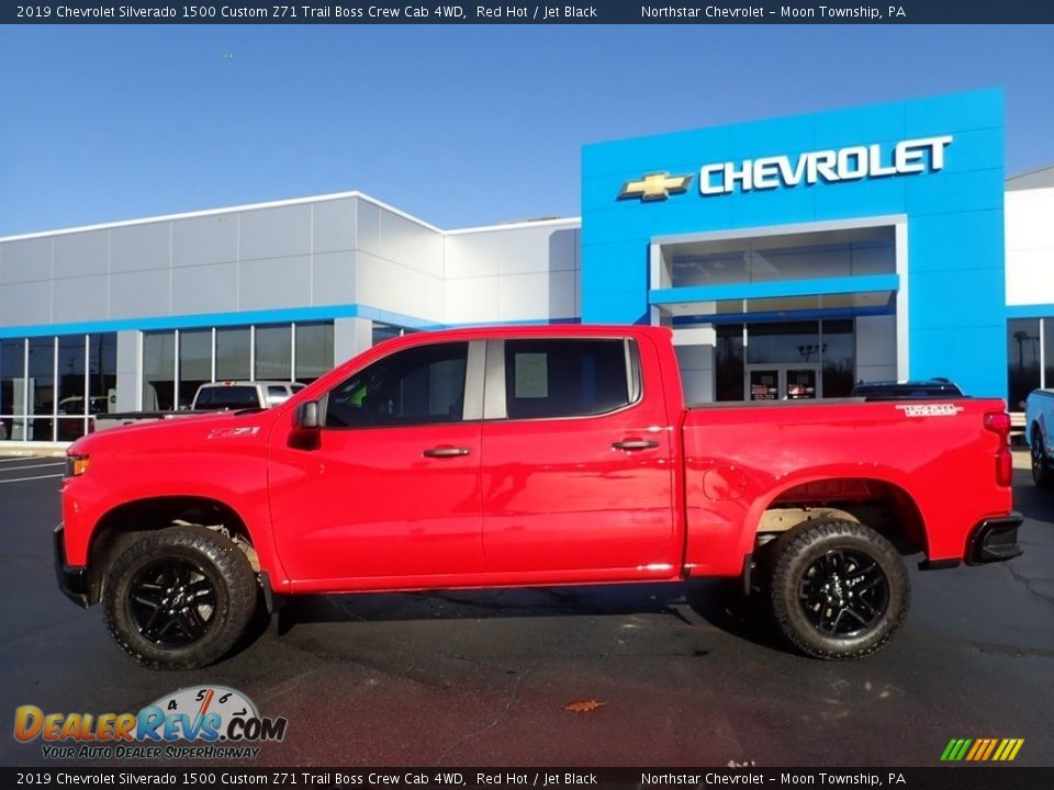 2019 Chevrolet Silverado 1500 Custom Z71 Trail Boss Crew Cab 4WD Red Hot / Jet Black Photo #3