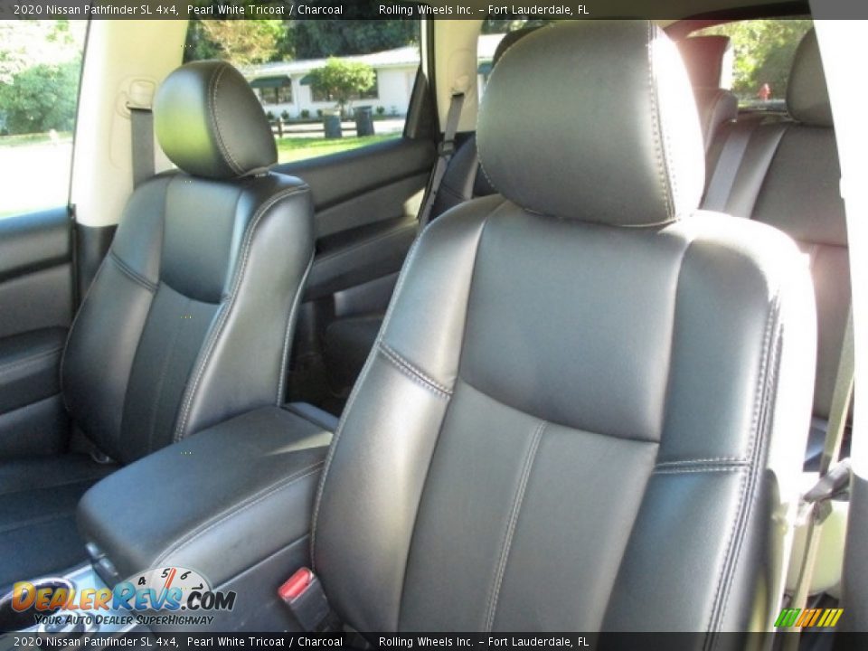Front Seat of 2020 Nissan Pathfinder SL 4x4 Photo #9