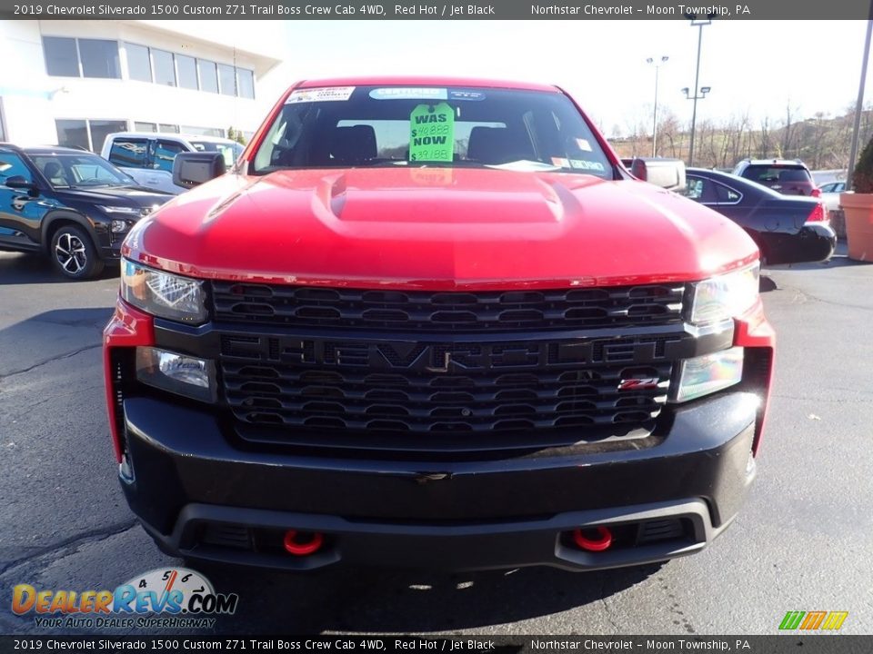 2019 Chevrolet Silverado 1500 Custom Z71 Trail Boss Crew Cab 4WD Red Hot / Jet Black Photo #11