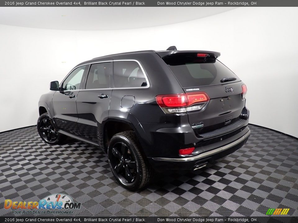 2016 Jeep Grand Cherokee Overland 4x4 Brilliant Black Crystal Pearl / Black Photo #14