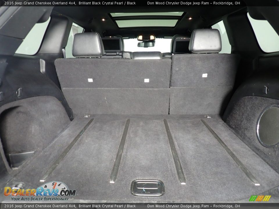 2016 Jeep Grand Cherokee Overland 4x4 Trunk Photo #17