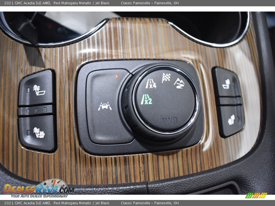 Controls of 2021 GMC Acadia SLE AWD Photo #9