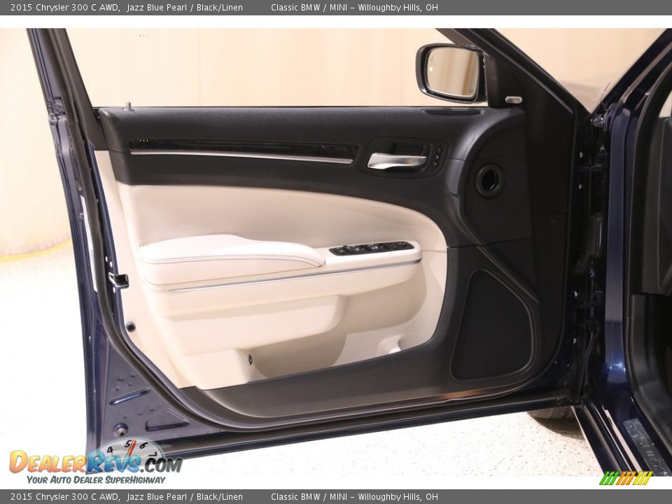 Door Panel of 2015 Chrysler 300 C AWD Photo #4