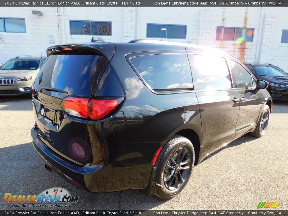 2020 Chrysler Pacifica Launch Edition AWD Brilliant Black Crystal Pearl / Black Photo #5