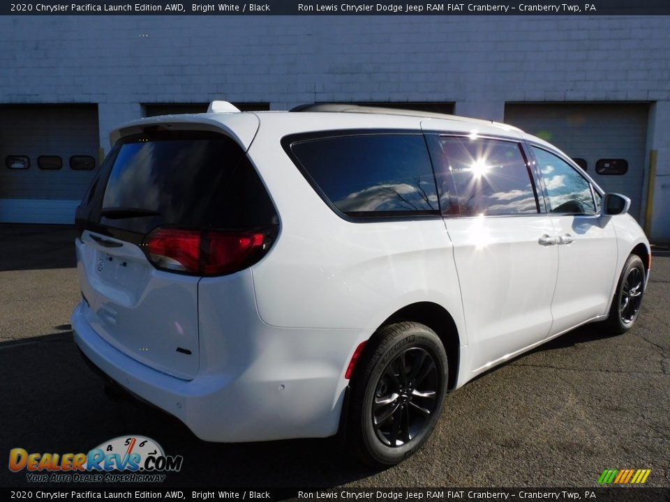 2020 Chrysler Pacifica Launch Edition AWD Bright White / Black Photo #5