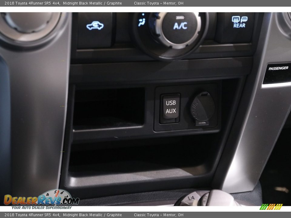 2018 Toyota 4Runner SR5 4x4 Midnight Black Metallic / Graphite Photo #13