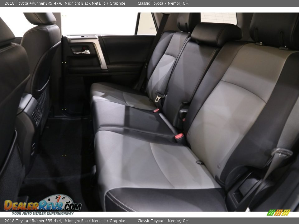 2018 Toyota 4Runner SR5 4x4 Midnight Black Metallic / Graphite Photo #19