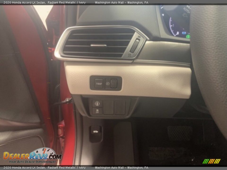 2020 Honda Accord LX Sedan Radiant Red Metallic / Ivory Photo #10