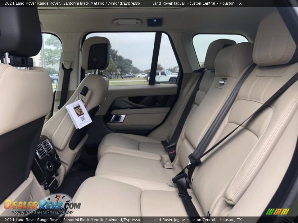 Rear Seat of 2021 Land Rover Range Rover  Photo #6
