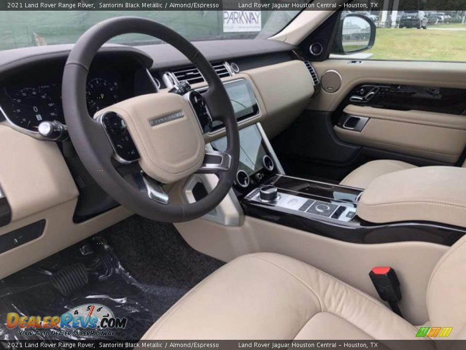Front Seat of 2021 Land Rover Range Rover  Photo #18