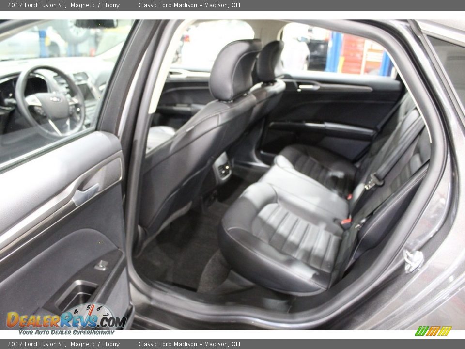 2017 Ford Fusion SE Magnetic / Ebony Photo #13