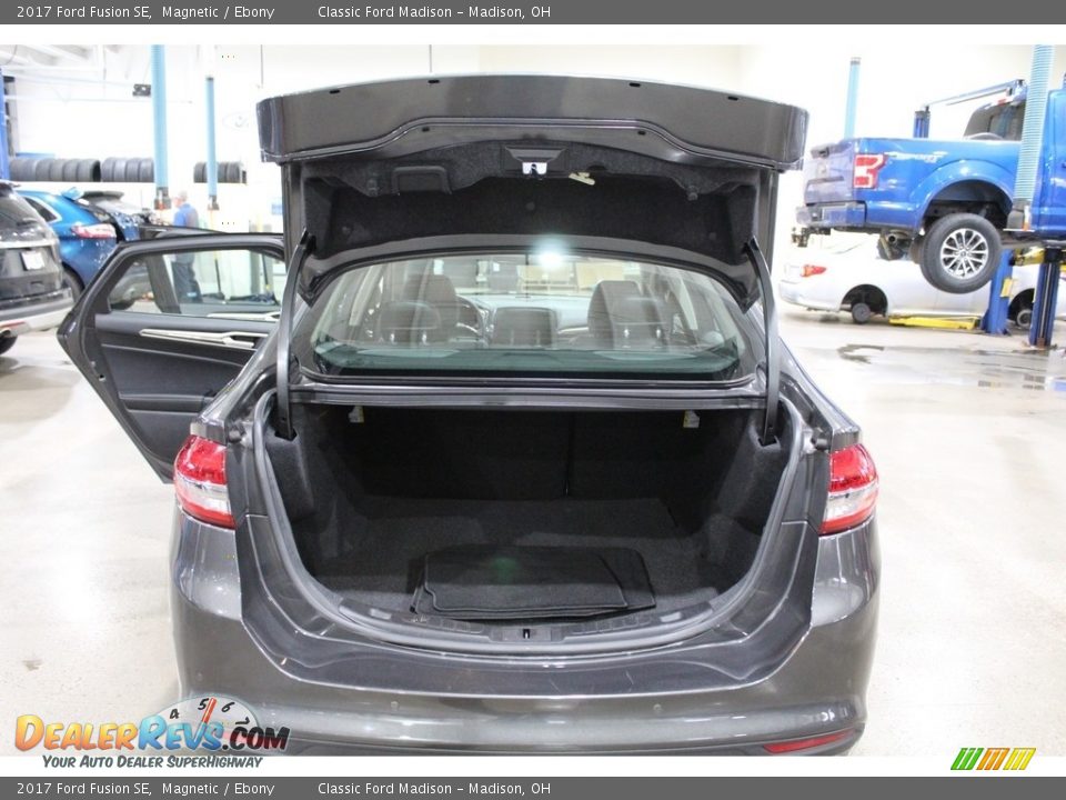 2017 Ford Fusion SE Magnetic / Ebony Photo #14